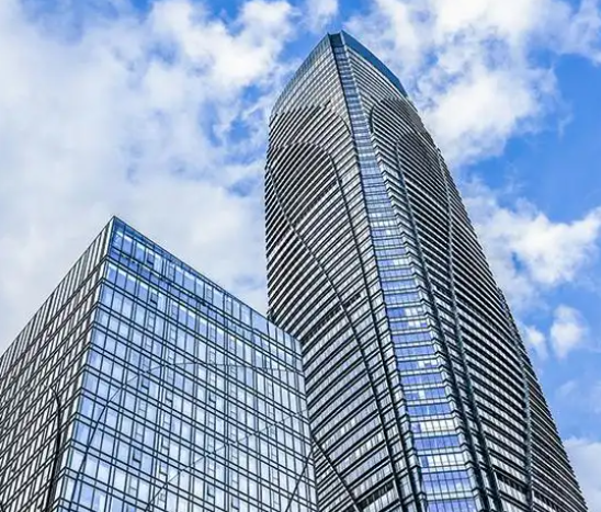 电商代运营与自营团队对比：泉州企业如何选择运营路径